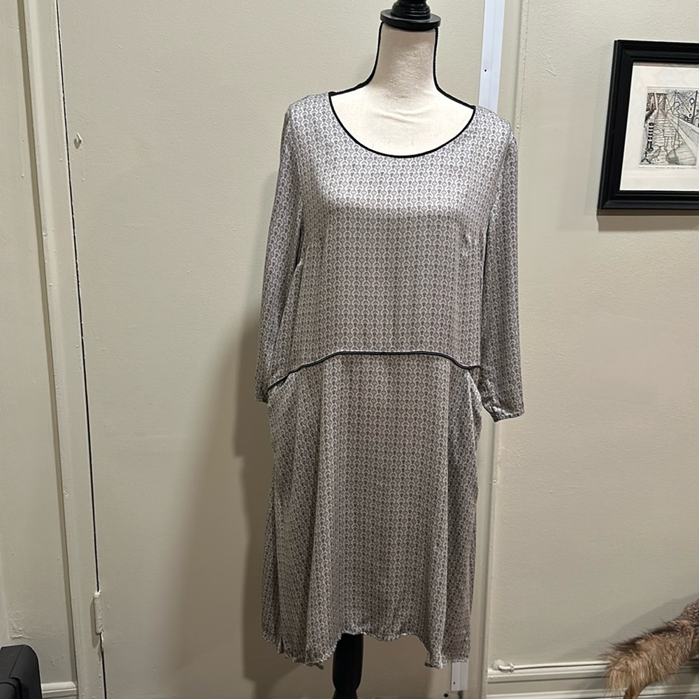 Vintage inspired 1920 drop waist dress
100 viscose